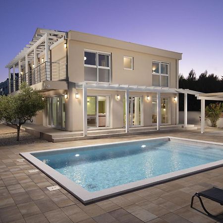 Villa Olivia - New And Modern House With Pool, Souna, Jacuzzi & Playground, Liznjan - Istra Екстер'єр фото
