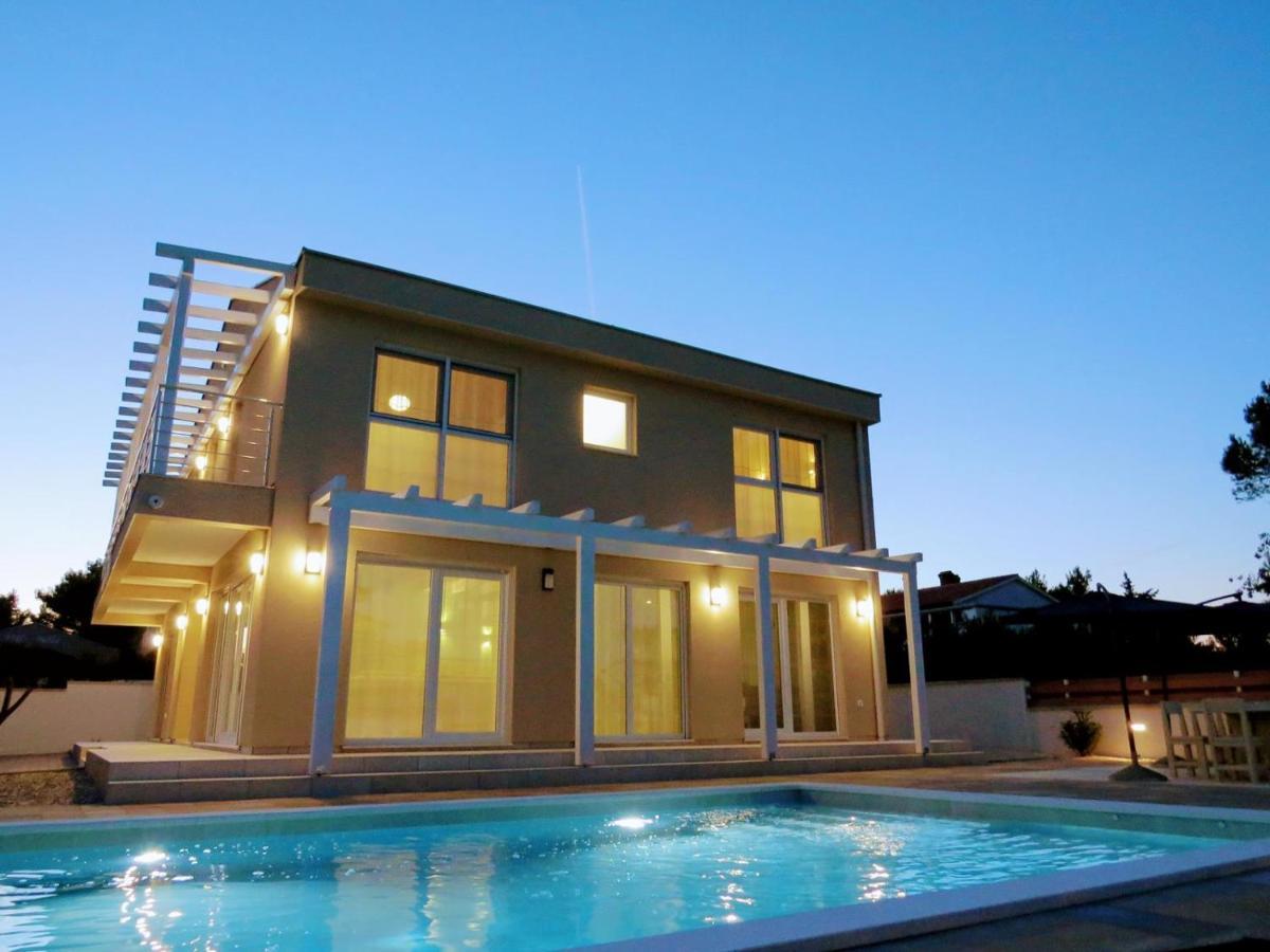 Villa Olivia - New And Modern House With Pool, Souna, Jacuzzi & Playground, Liznjan - Istra Екстер'єр фото