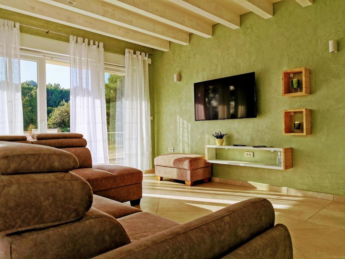 Villa Olivia - New And Modern House With Pool, Souna, Jacuzzi & Playground, Liznjan - Istra Екстер'єр фото