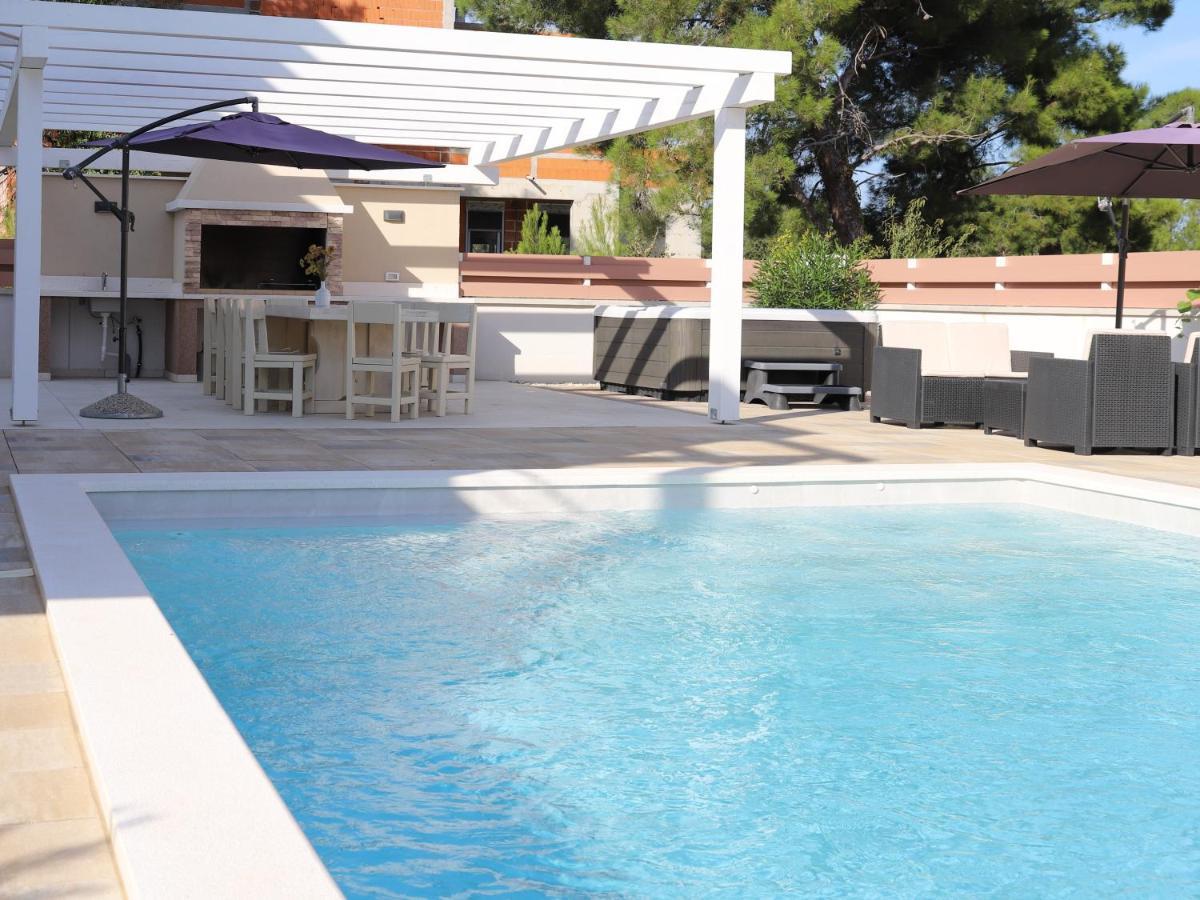 Villa Olivia - New And Modern House With Pool, Souna, Jacuzzi & Playground, Liznjan - Istra Екстер'єр фото