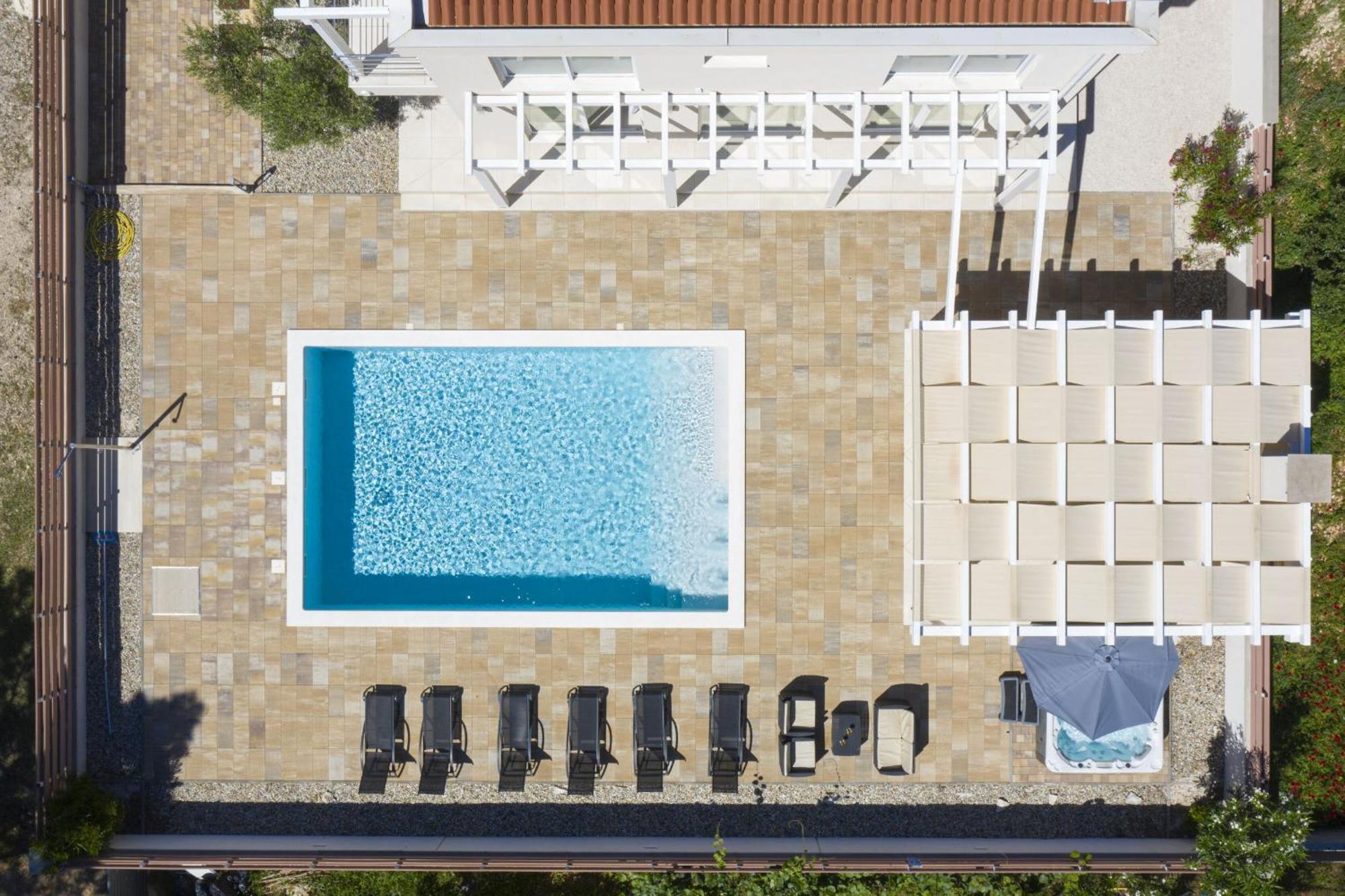 Villa Olivia - New And Modern House With Pool, Souna, Jacuzzi & Playground, Liznjan - Istra Екстер'єр фото