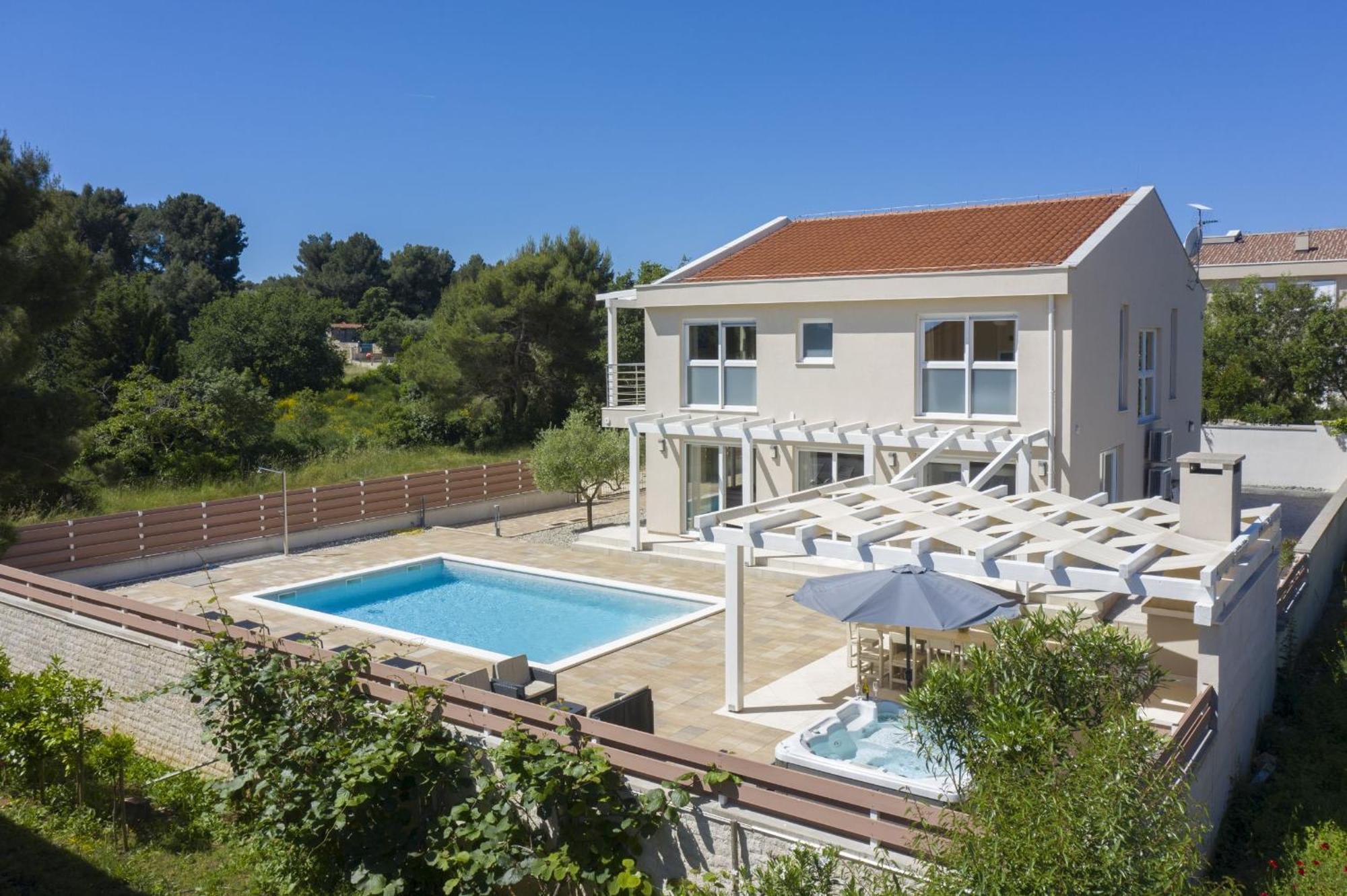 Villa Olivia - New And Modern House With Pool, Souna, Jacuzzi & Playground, Liznjan - Istra Екстер'єр фото